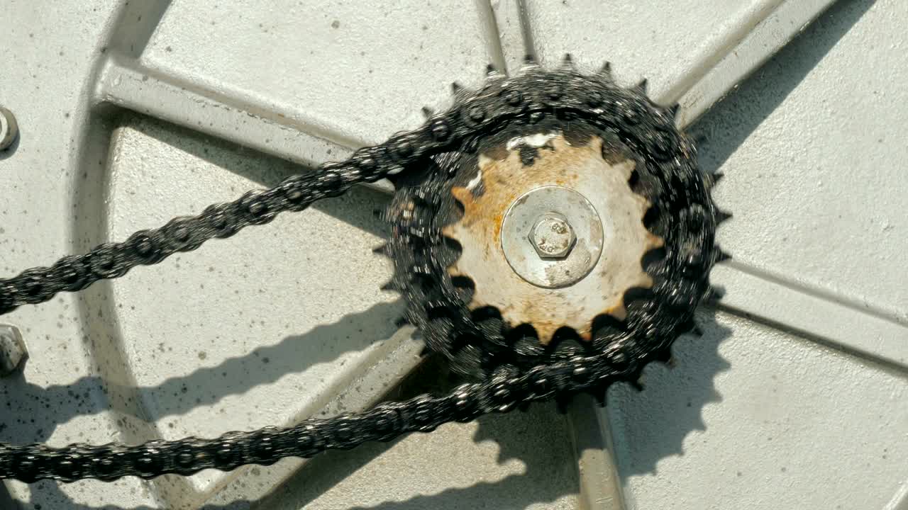 엔진과 기어 박스, 기어