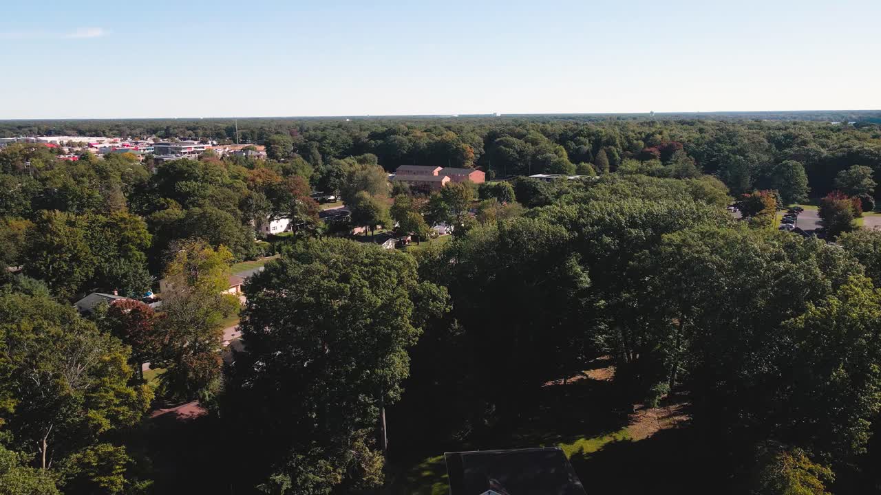una vista del vecindario de lighthouse point en norton