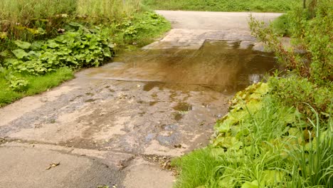 Kleine-Furt-An-Der-Leek-Road-Neben-Der-Wetton-Mill