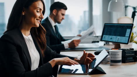 business people working in office