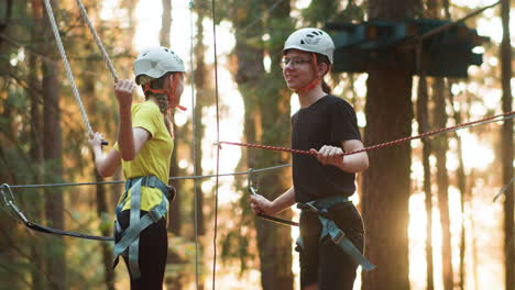 People-with-helmets-and-harness