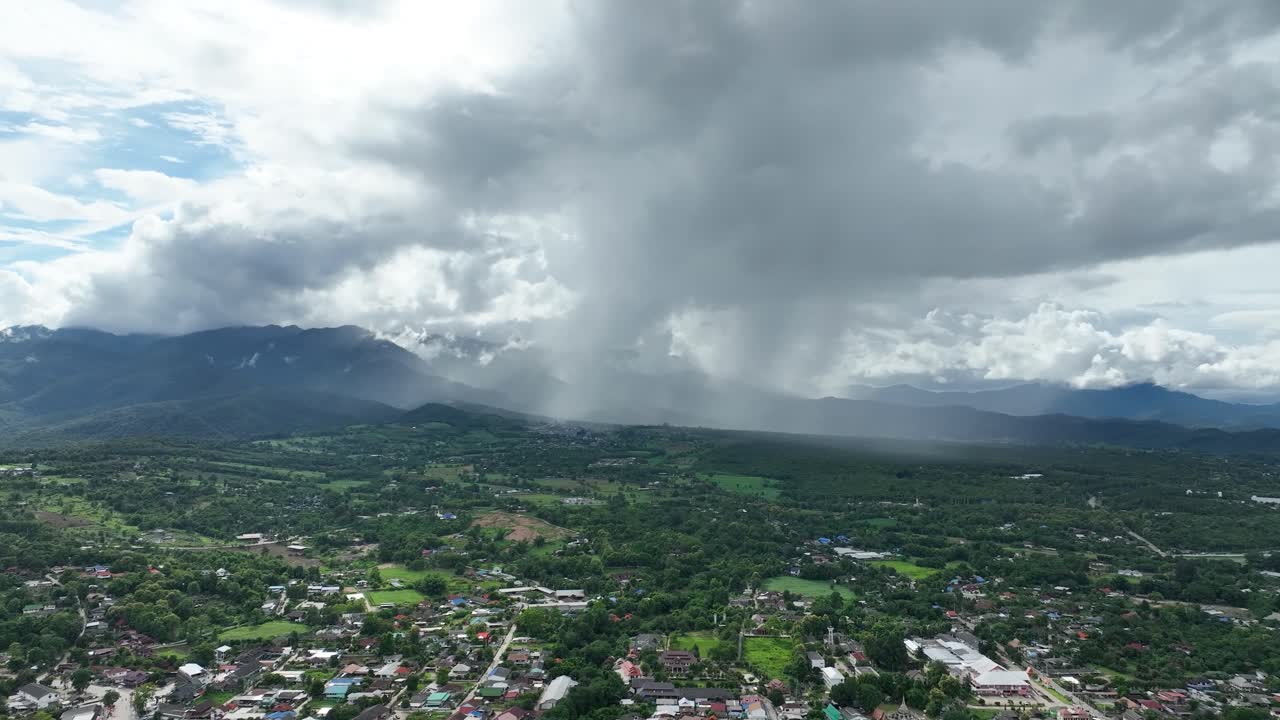 Southeast Asia, border locations, thunderstorm valley, monsoon weather