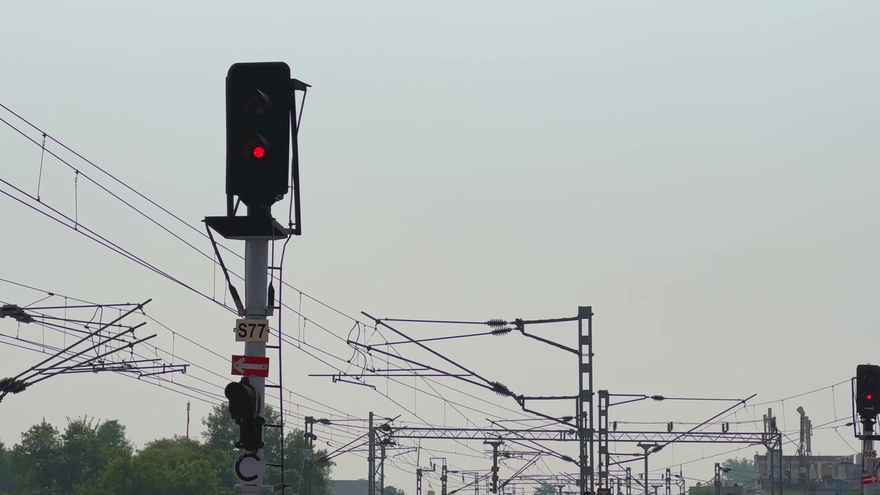 鉄道信号機の静止画
