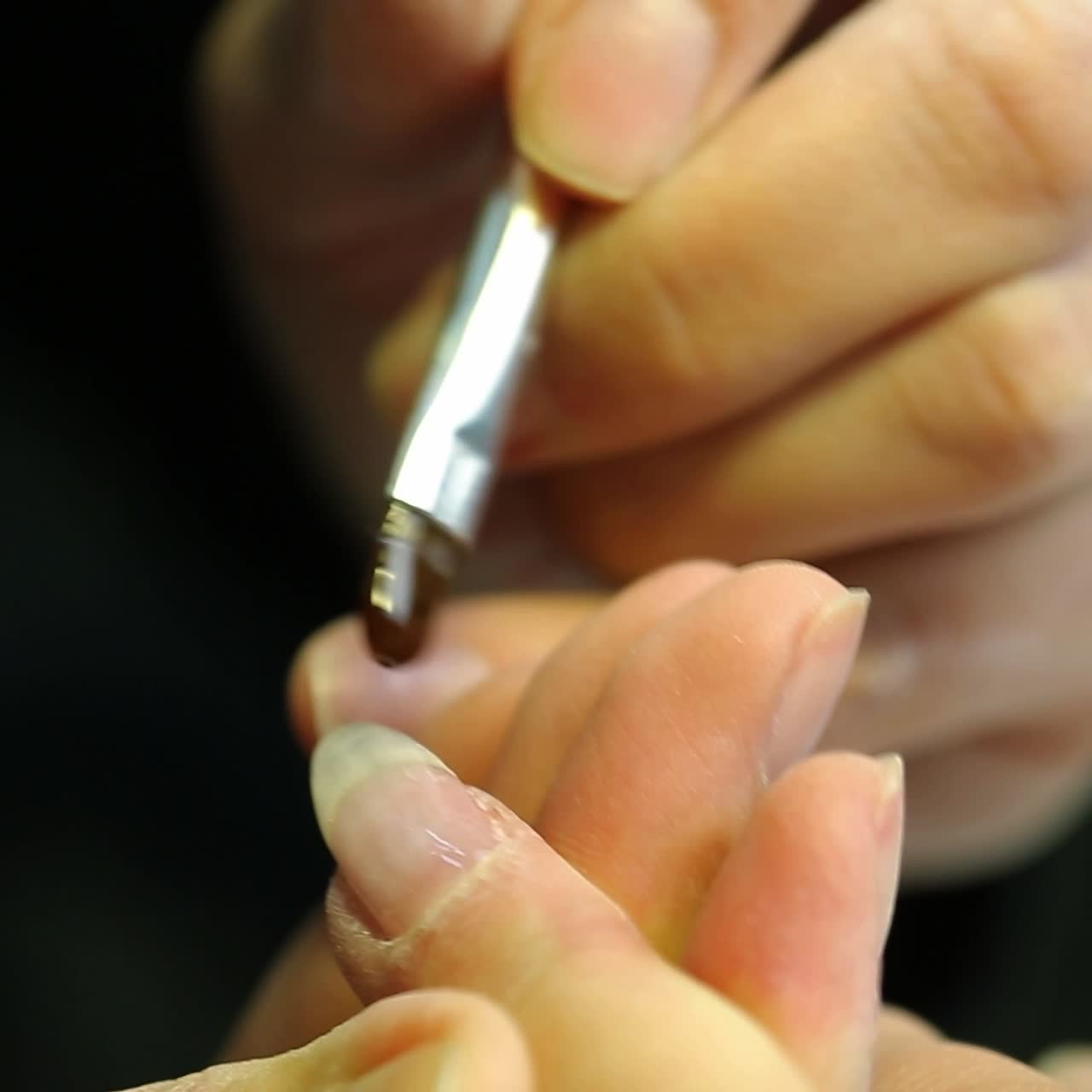cuidado de uñas y manicura