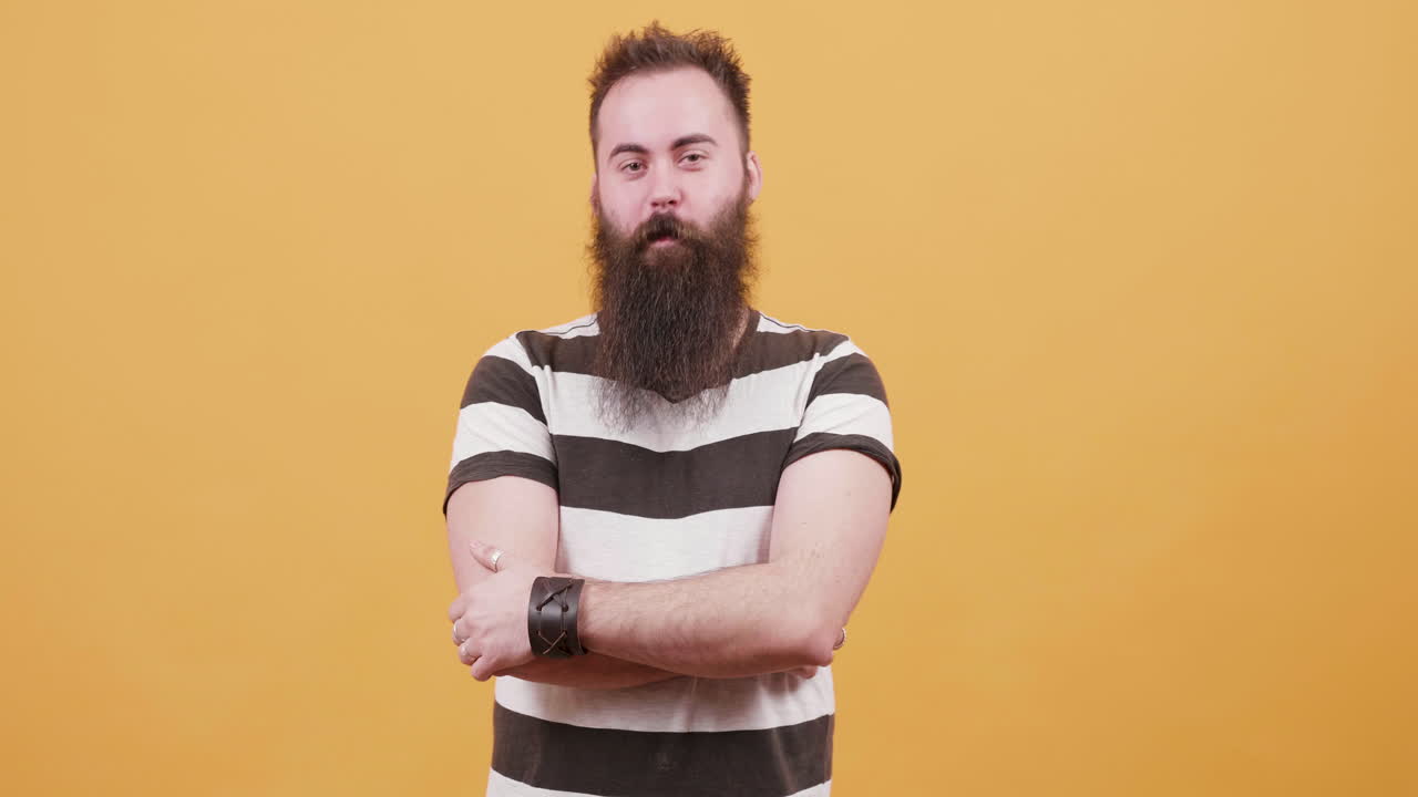 retrato de hombre con barba