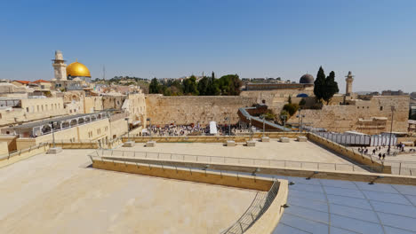 Westwand-Und-Felsendom-Im-Hintergrund,-Jerusalem