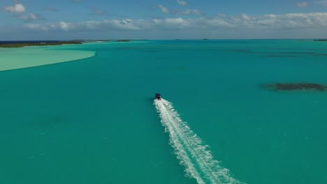 cook islands - aitutaki-ootu boat chase