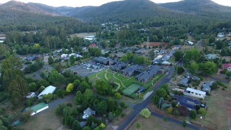 Flying-over-Marysville,-Victoria