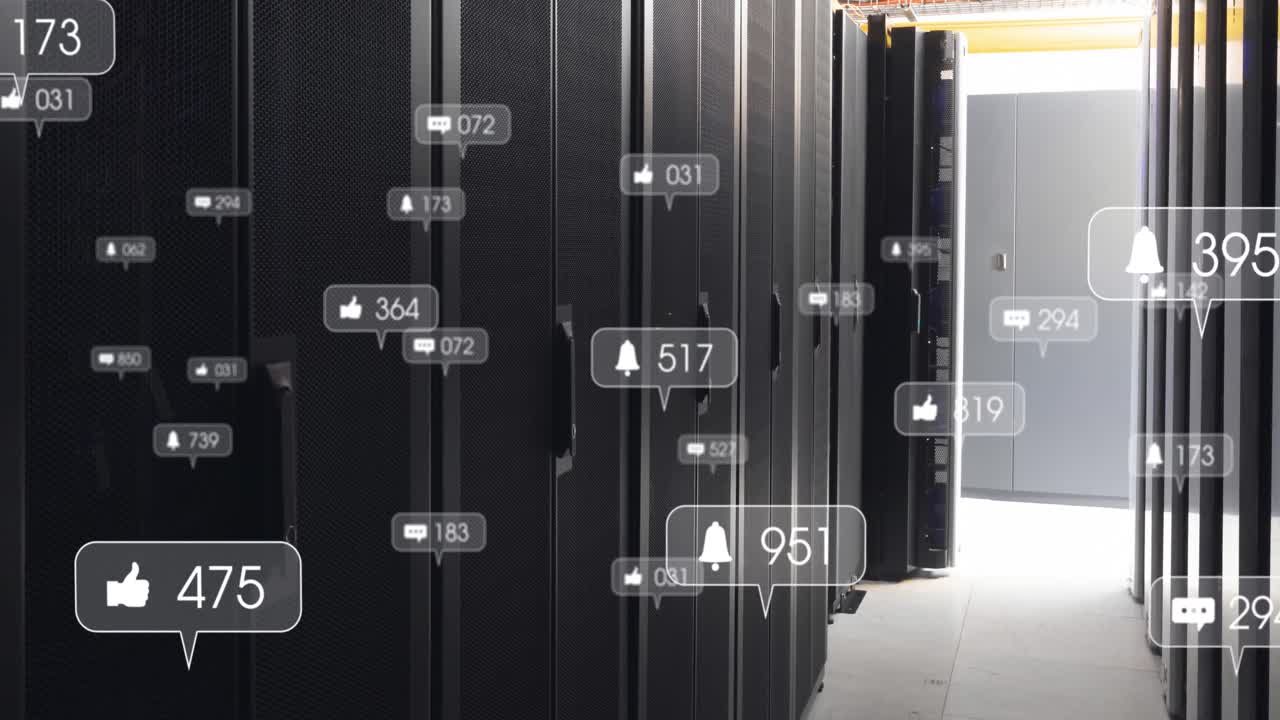 animación de iconos de redes sociales y procesamiento de datos a través de servidores informáticos