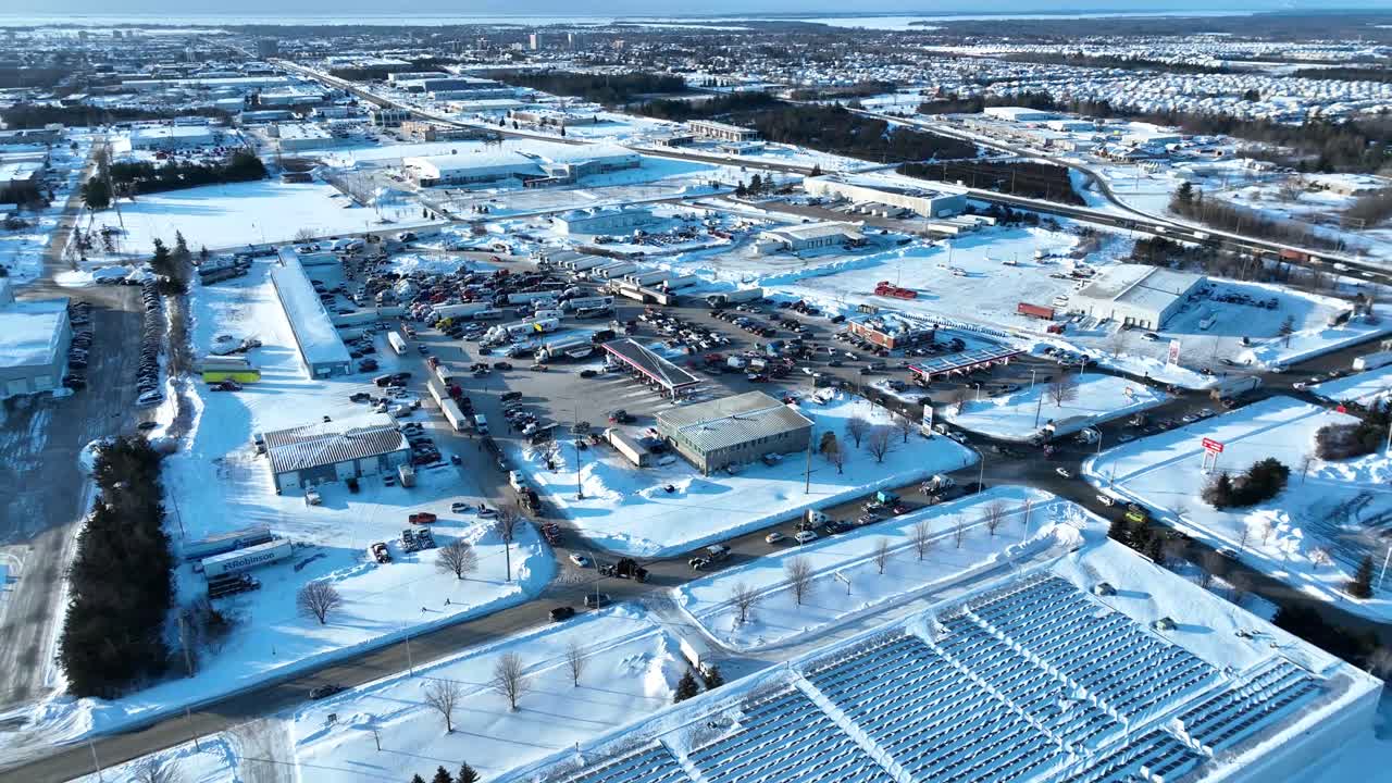 캐나다 온타리오 킹스턴을 떠나는 공중 자유 호송 2022