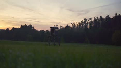 Empty-hunters-cabin-in-the-middle-of-the-field