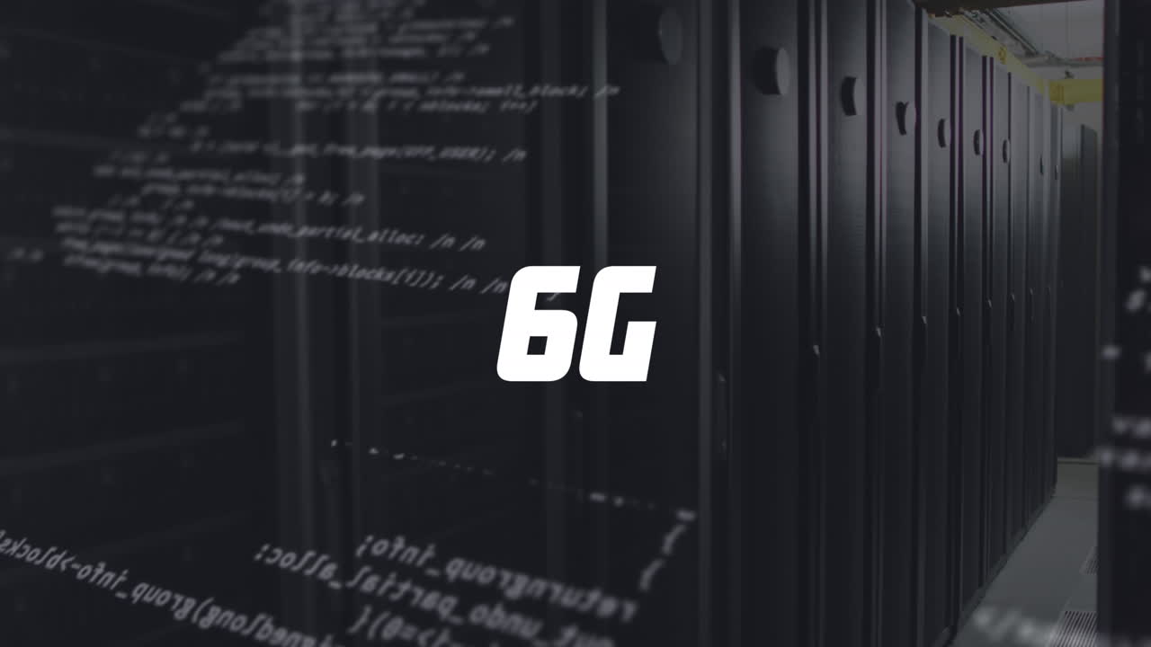 animación de banner de texto de 6g y procesamiento de datos contra la sala de servidores de computadora vacía.
