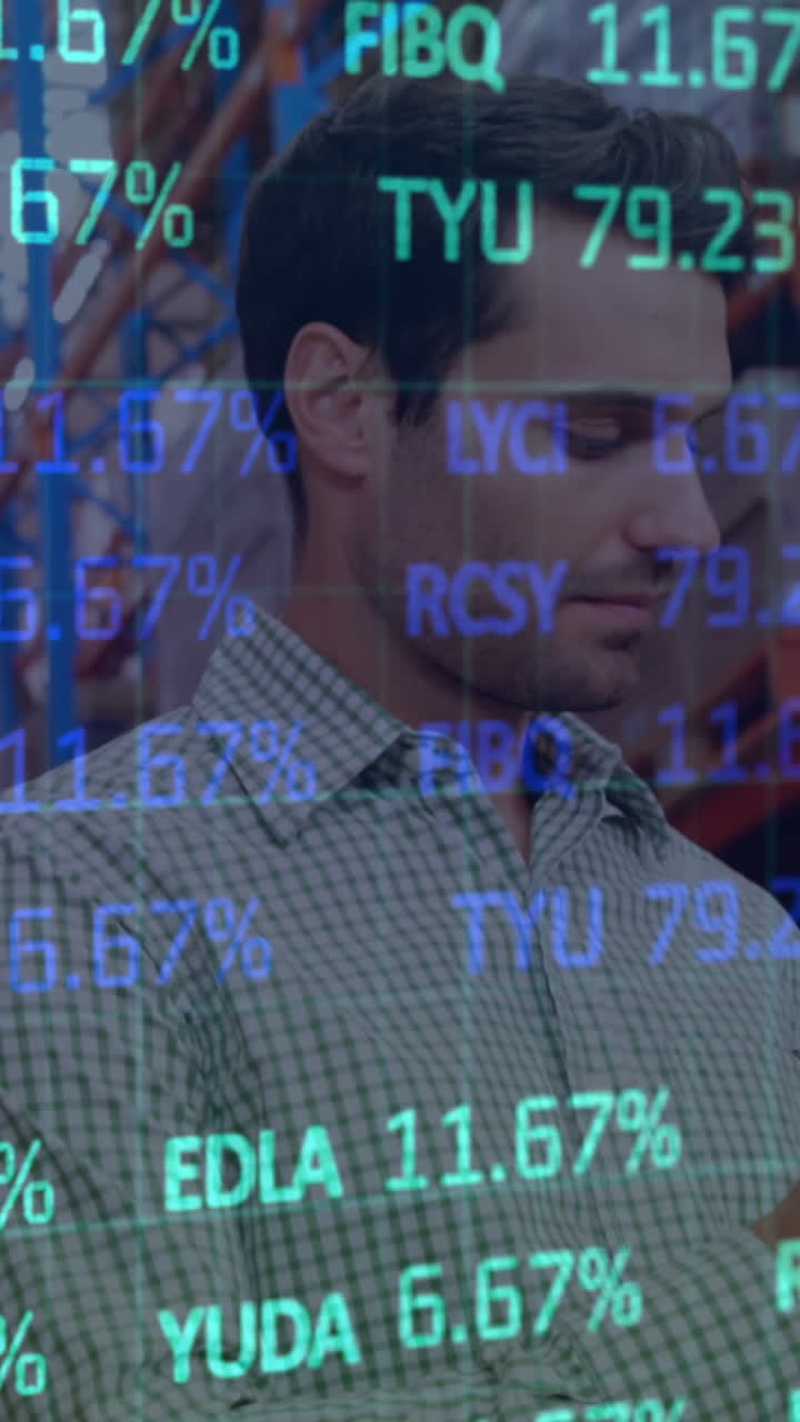 animación de la bolsa de valores sobre el trabajador caucásico en el almacén