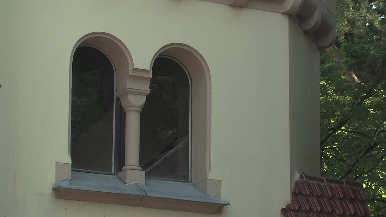 독일 베를린의 반제 근처 매너의 중간 샷 -4