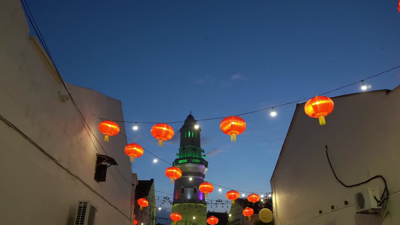 ⁇ 닝 뷰 아체 모스크와 오래된 유산 집