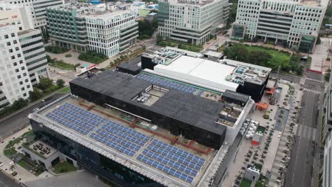 solar panels used in the it industry area