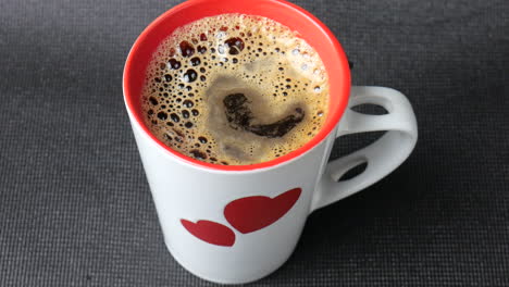 Taza-De-Café,-Taza-De-Café,-Bebida-Matutina,-Bebida,-Bebida-Caliente-De-San-Valentín,-Café-Exprés,-Estampado-De-Corazón-En-La-Taza