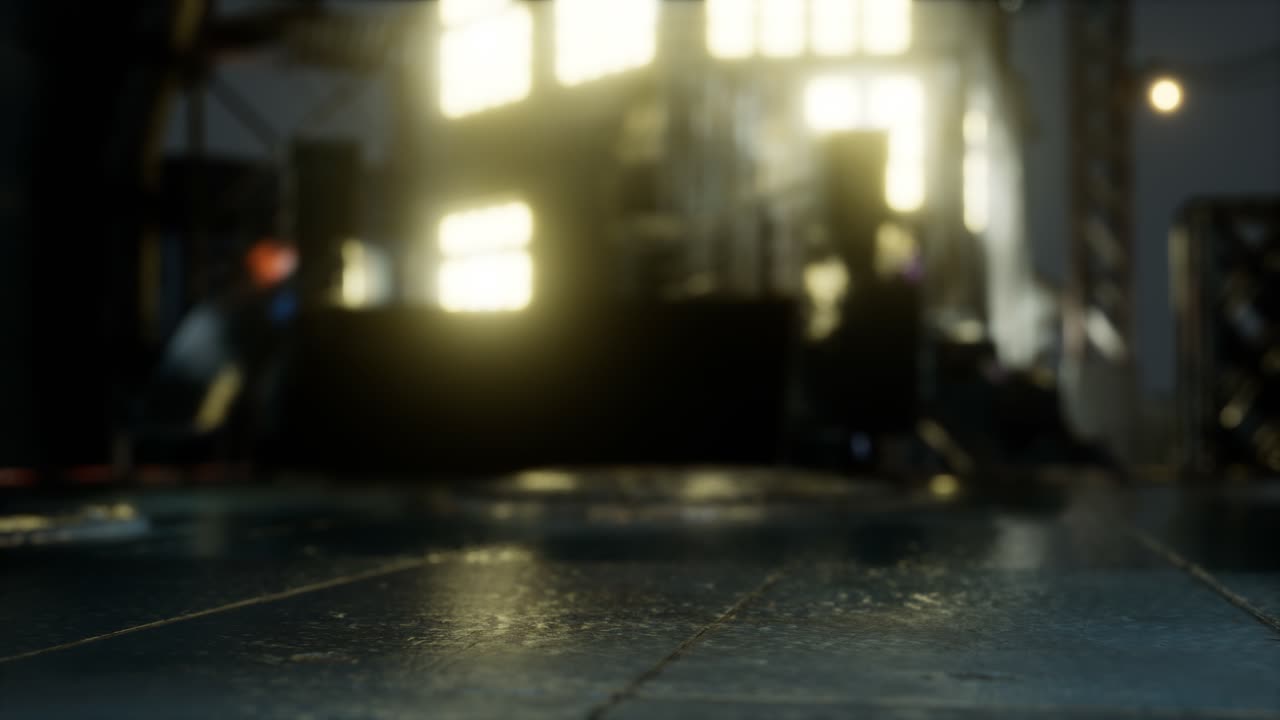 пустые городские улицы на карантине в дождь ночью