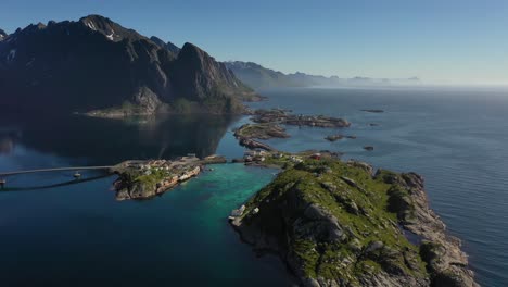 Reine-Lofoten-Es-Un-Archipiélago-En-El-Condado-De-Nordland,-Noruega.