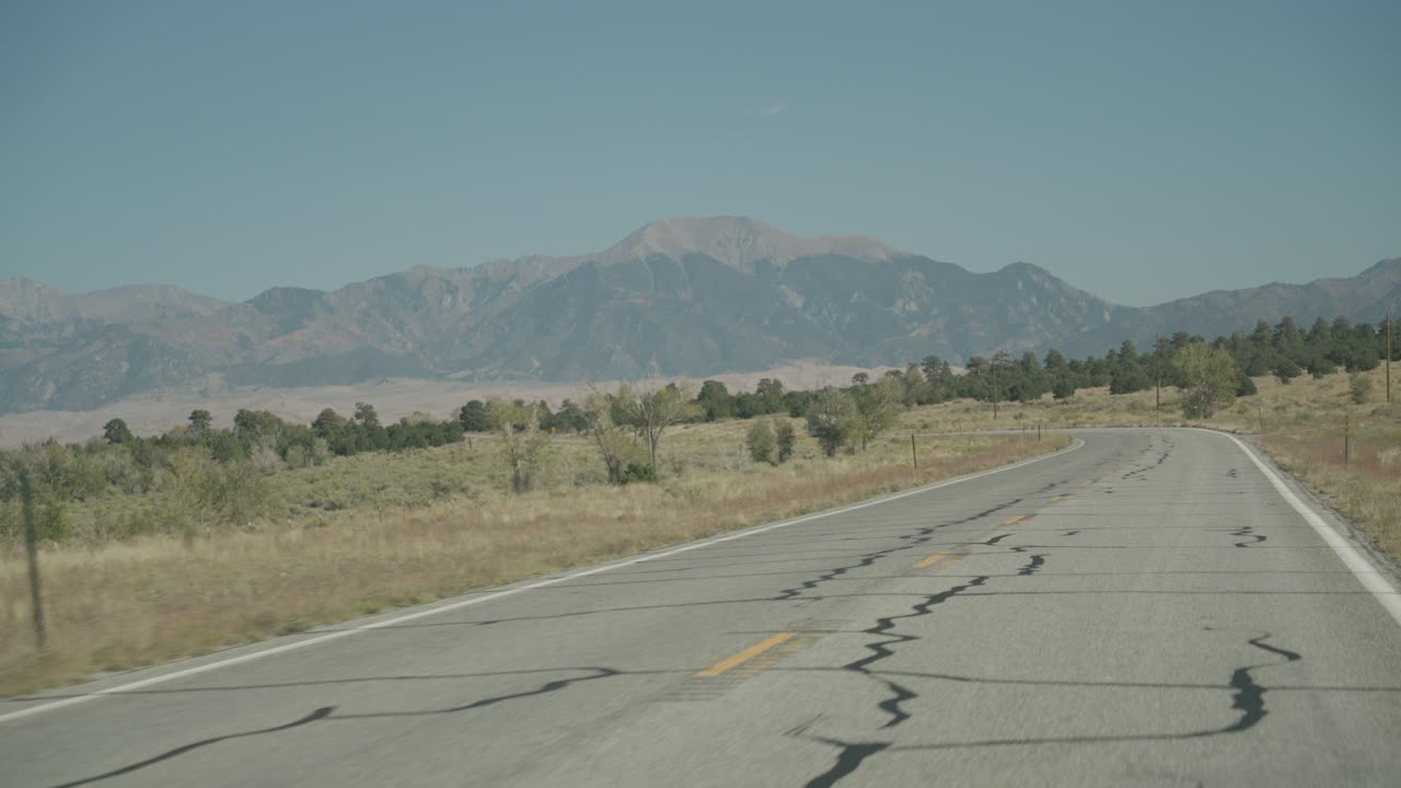 Scenic Road Trip with Mountain Views