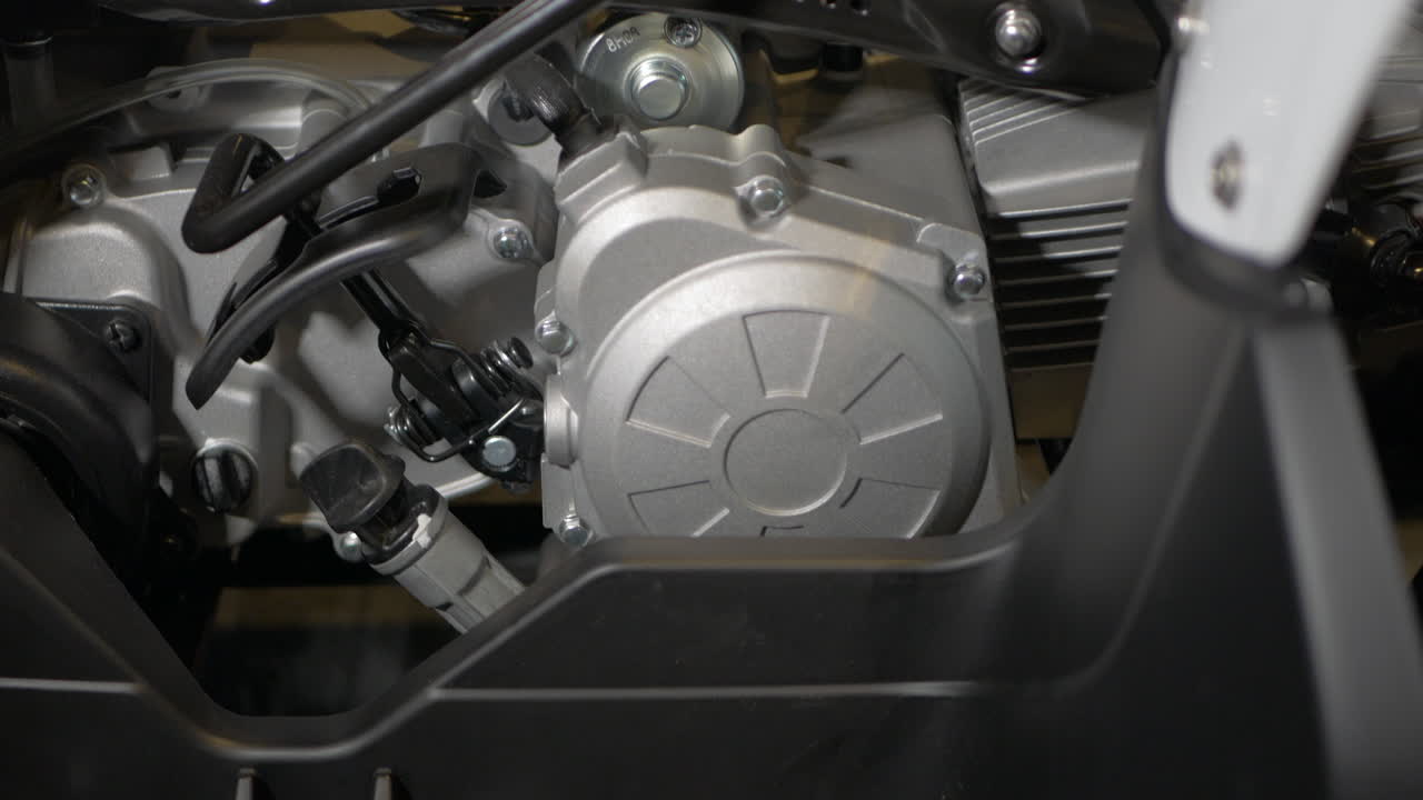primer plano del motor de la motocicleta del vehículo todo terreno