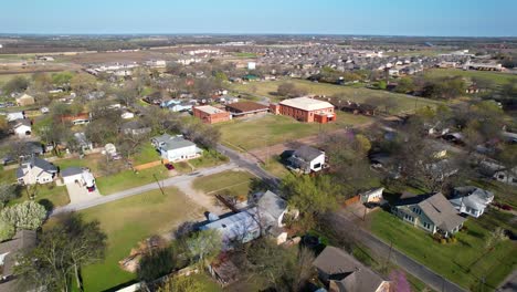 Imágenes-Aéreas-De-La-Ciudad-De-Van-Alstyne-En-Texas