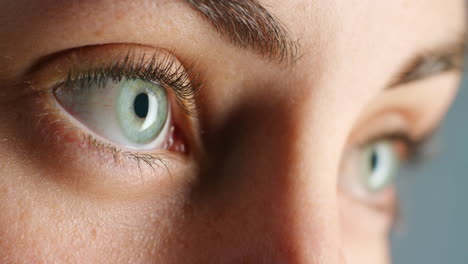 Sehvermögen,-Gesundheit-Und-Augen-Einer-Frau-In-Nahaufnahme