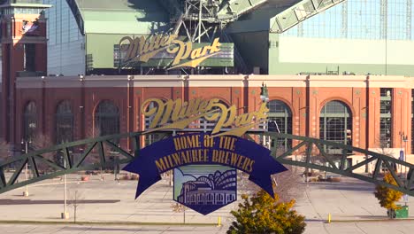 establishing shot of miller park home of the milwaukee brewers 1