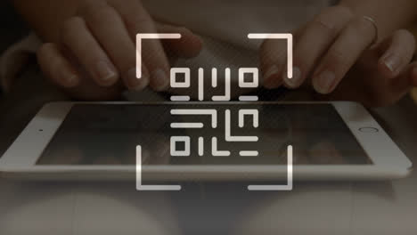 Animation-Eines-QR-Codes-Und-Einer-Person,-Die-Ein-Tablet-Verwendet