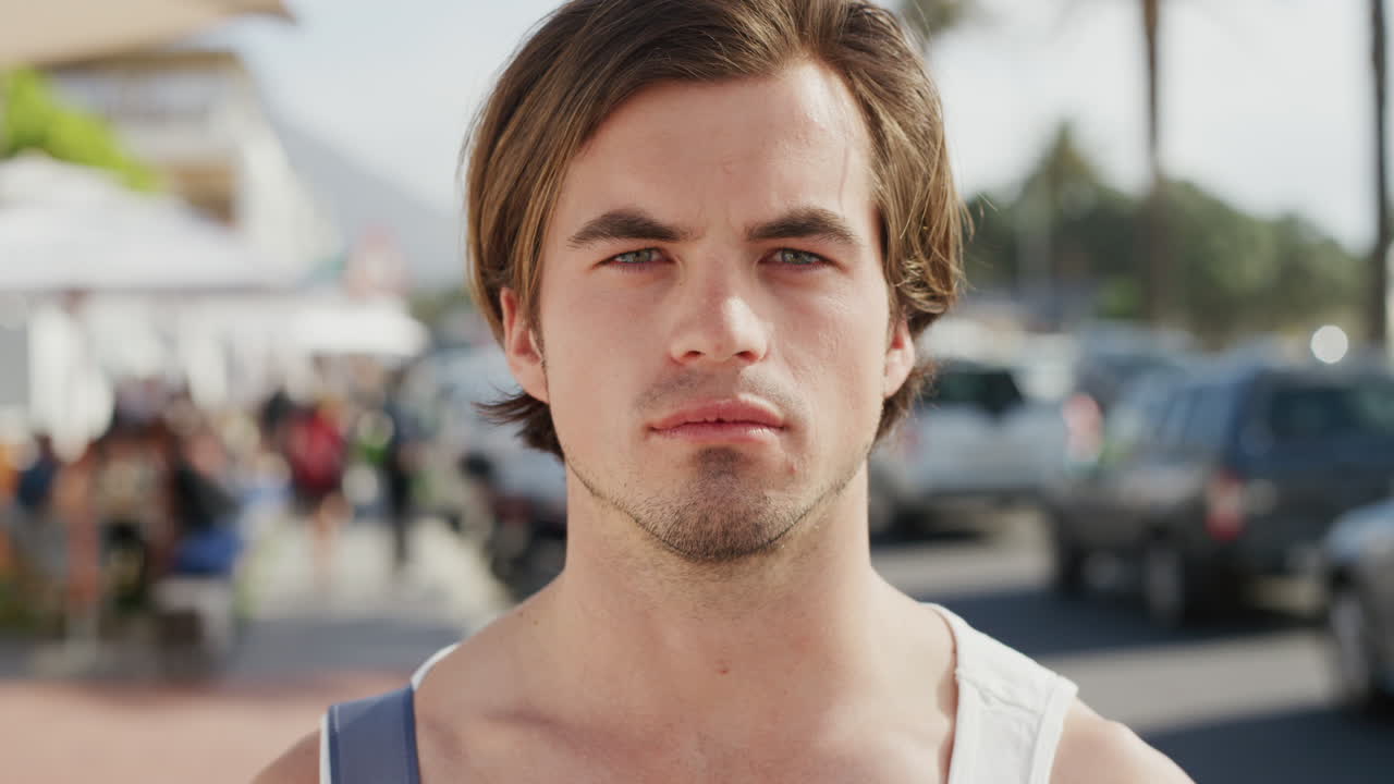 교환 학생을 위한 사람, 얼굴 및 도시 배경