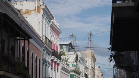 Slow-motion-tilting-shot-revealing-the-San-Juan-highstreet-during-the-day