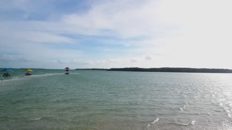 Playa-Durante-El-Día