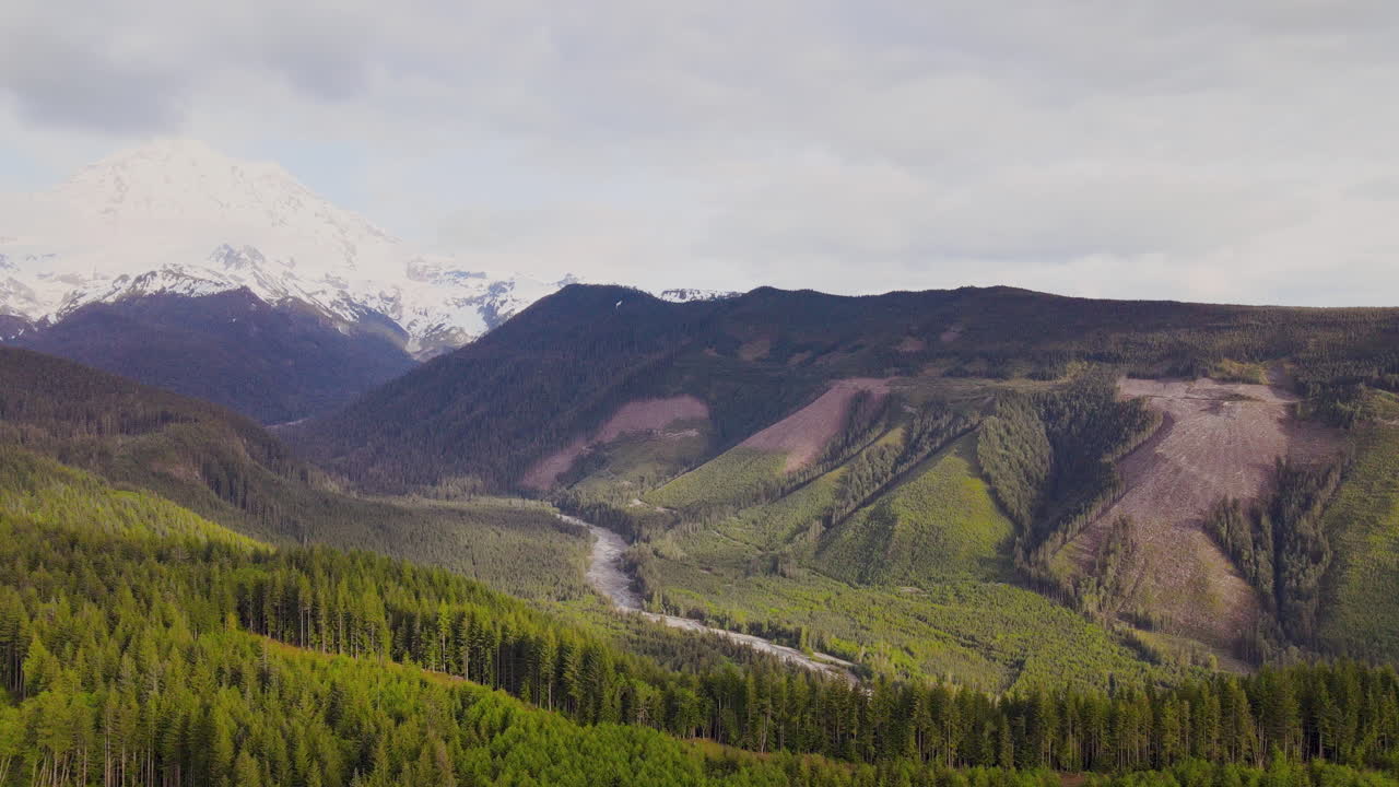 imágenes aéreas del monte rainier, cerca de seattle, washington