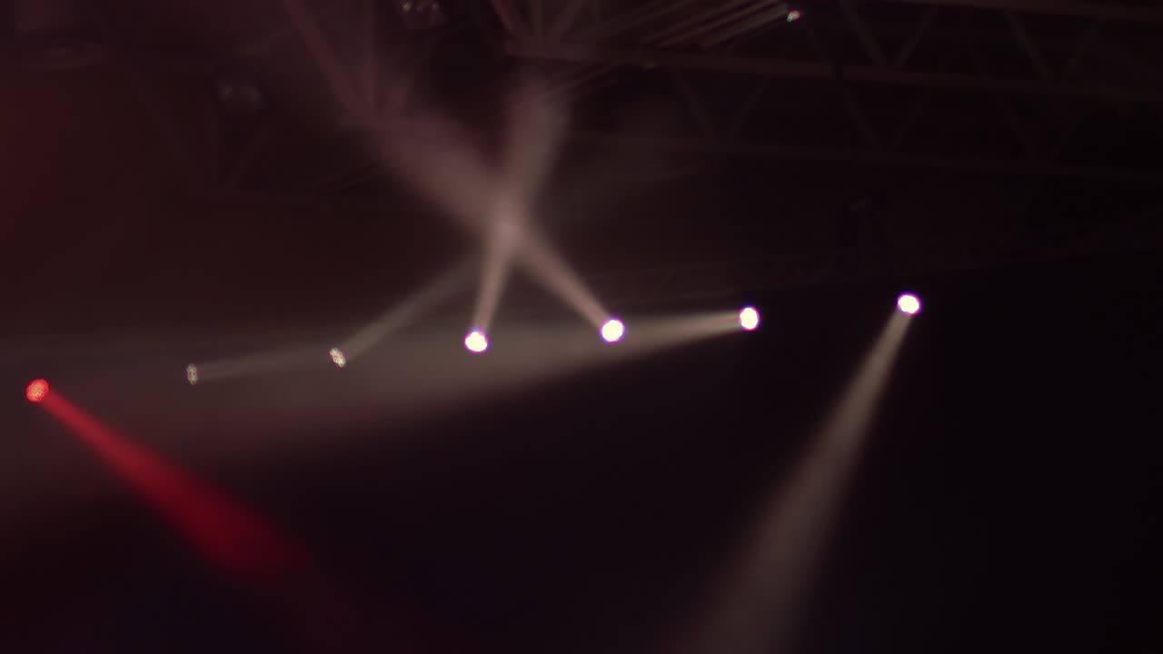 다채로운 스포트라이트, 장면 조명 효과를 위한 밝은 프로젝터