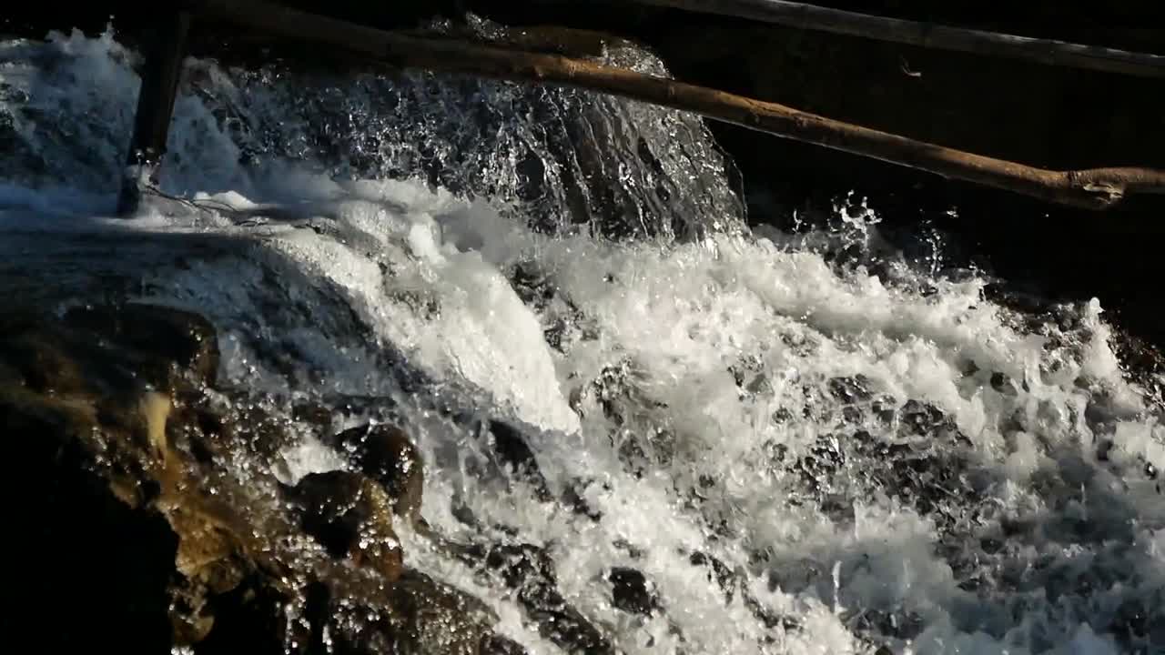 태국 시골의 폭포, 아무도