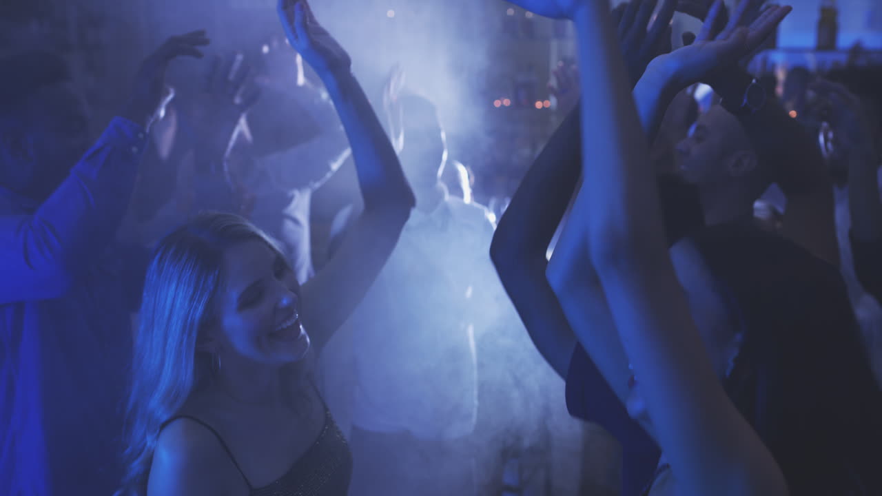 donde las preocupaciones de la semana se danzan lejos