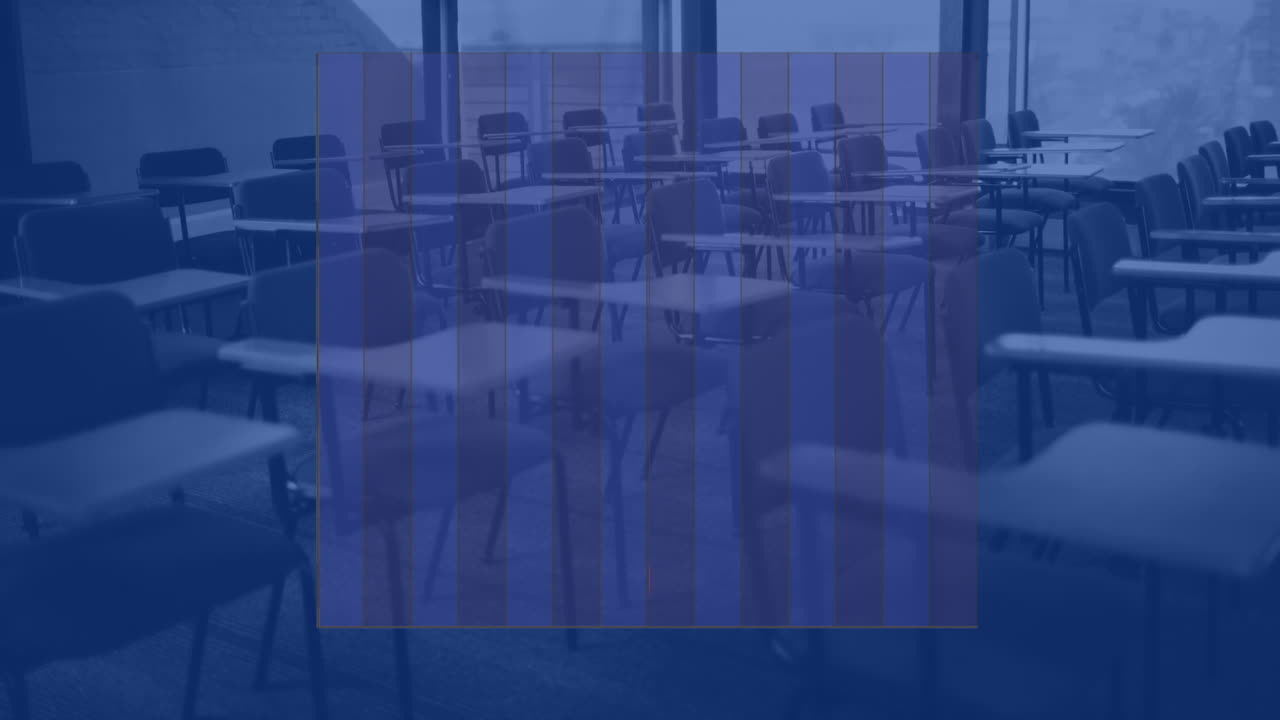 animación del procesamiento de datos financieros en computadoras en escritorios en la oficina y fondo azul