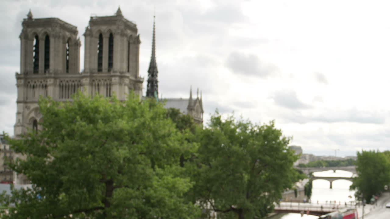 нотр дам день 21