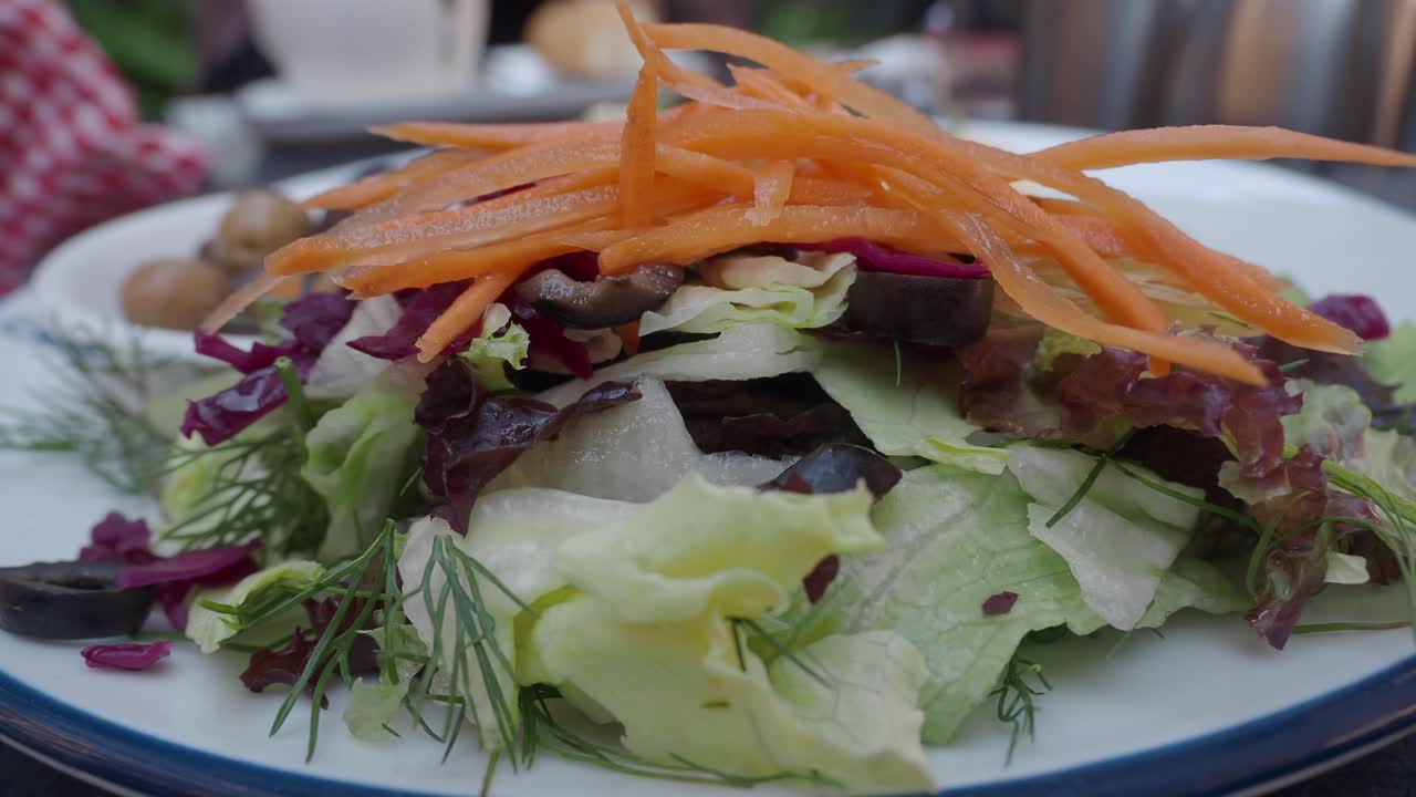 혼합 채소 러드