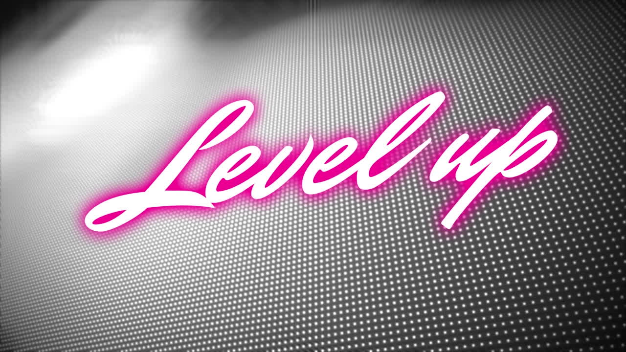 Animazione digitale del testo "Level Up" rosa neon su uno sfondo sfumato grigio con texture a pois