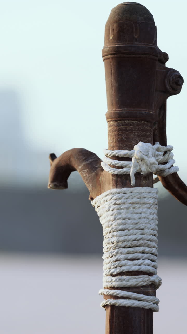 bomba de agua oxidada