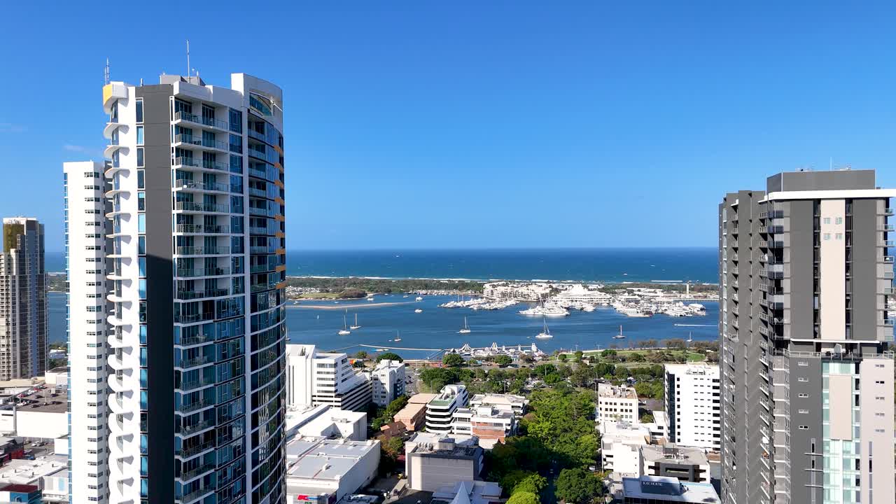 Panning from Surfers to highrises in Southport