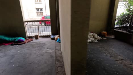 time-lapse de un día en un callejón de la ciudad.