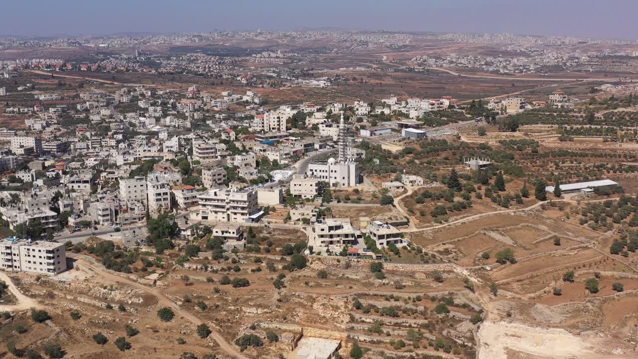 예루살렘 근처에 있는 팔레스타인 도시 비두의 공중 풍경