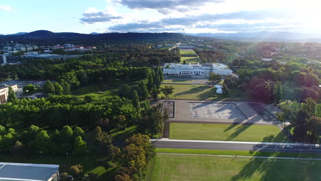 Pan-De-La-Casa-Del-Parlamento-Canberra-Hora-Dorada