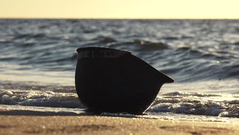 El-Casco-M1-Es-Un-Casco-De-Combate-Que-Fue-Utilizado-Por-El-Ejército-De-Los-Estados-Unidos-Desde-La-Segunda-Guerra-Mundial-Hasta-1985,-Cuando-Fue-Reemplazado-Por-El-Casco-Pasgt