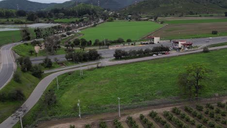 Zufahrtsstraße-Nach-Pomaire,-Chile