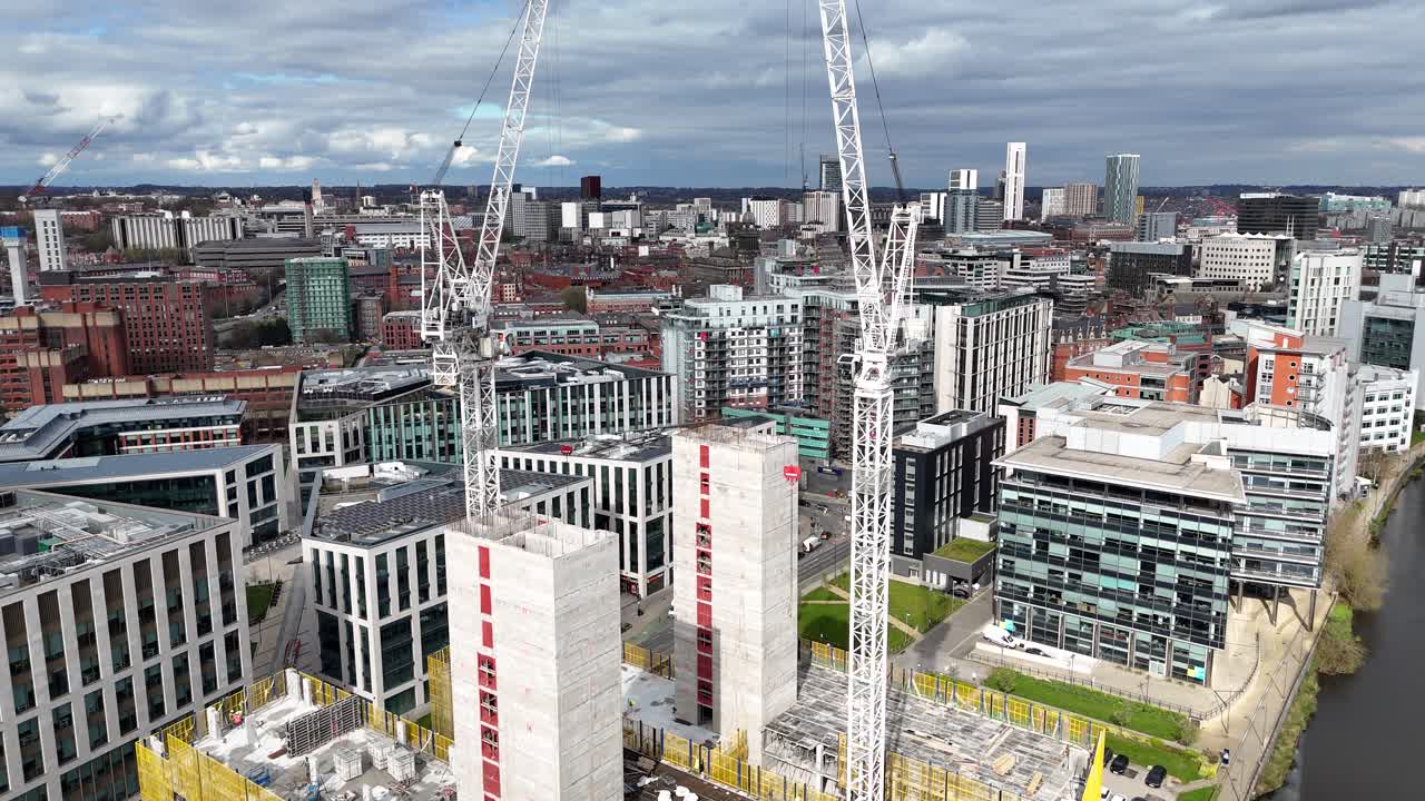 construye apartamentos nuevos con grúas de torre leeds city reino unido dron, aéreo