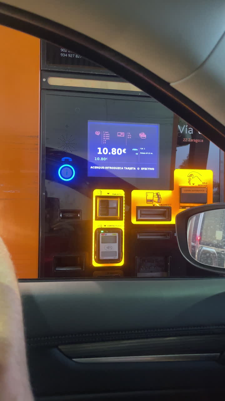 el uso de un quiosco de pago drive-thru