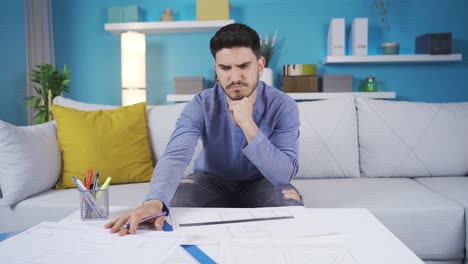 un hombre de negocios cuidadoso e inteligente.
